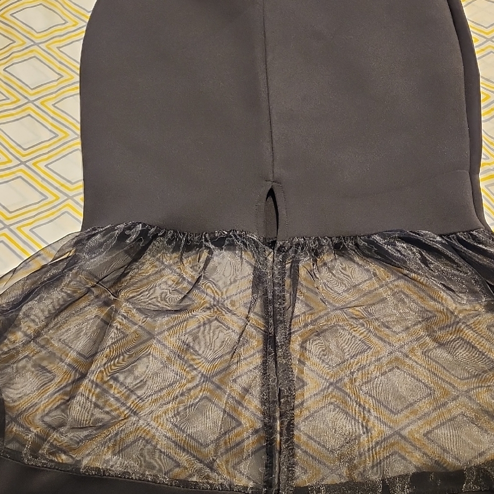 Chic Black Tulle Midi Skirt